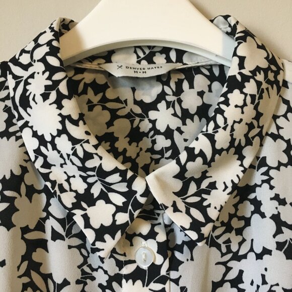 B&W Floral Country Girl Chiffon Flutter Sleeve Tie Hem Button Up Blouse - Picture 4 of 16